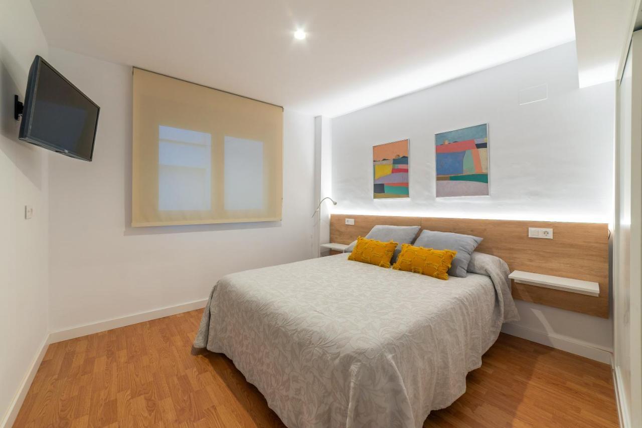 Apartamentos Turísticos Torres De Santiago Úbeda Exterior foto